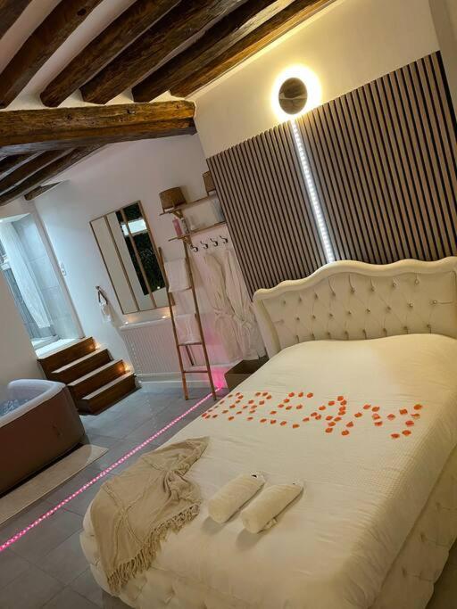 Logement Moderne Avec Jacuzzi Aubervilliers Eksteriør billede